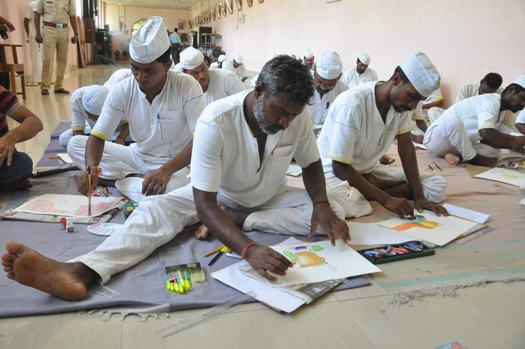 An image representing the craftsmanship and productivity of inmates at Nagpur Central Jail.