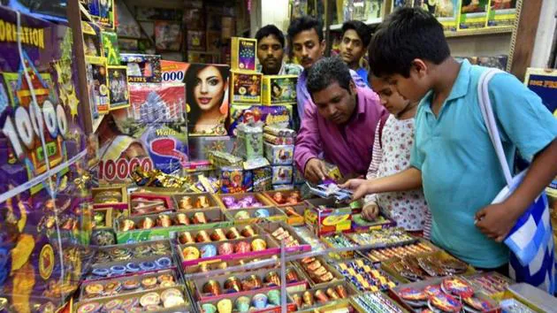 Chinese firecrackers sold in crowded Nagpur markets despite official ban