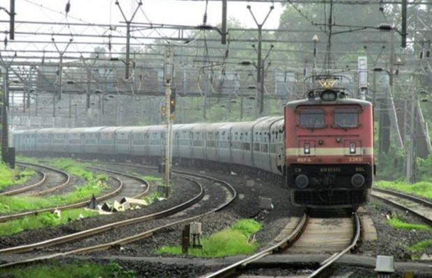 400 Trains are canceled by IRCTC maintenance block