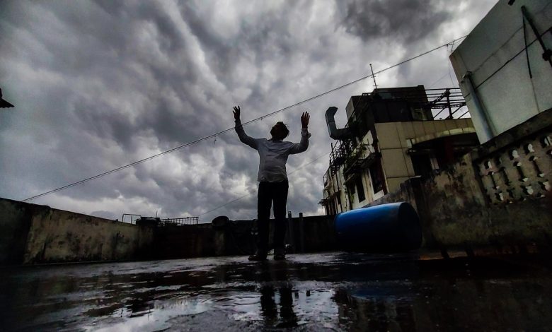 RMC Nagpur Weather | Monsoon clouds over Vidarbha region with a backdrop of high temperatures and scattered rainfall.