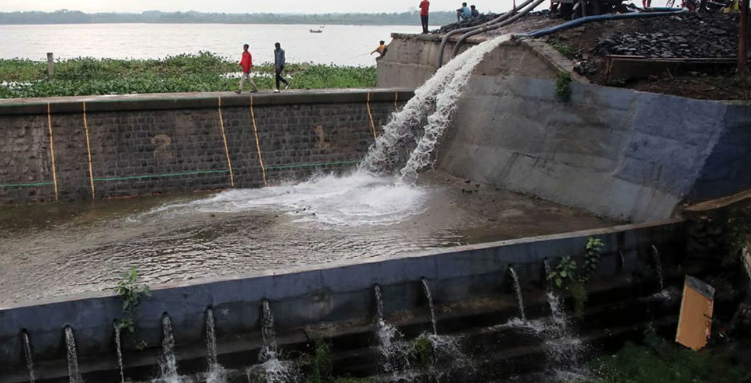 Ambazari Lake Overflow: Civic Body Races to Pump Out Water