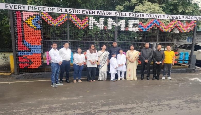 Students creating eco-bricks in Nagpur as part of the Nagpur@2025 initiative to promote sustainability and reduce plastic waste.