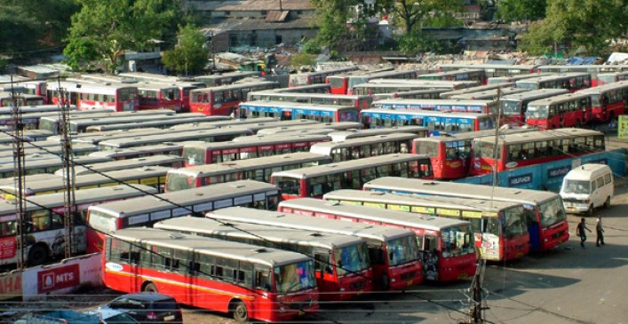 Aapli Bus strike workers protesting in Nagpur over wage concerns