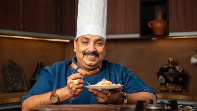 Chef Vishnu Manohar cooking dosas at a record-breaking event in Nagpur