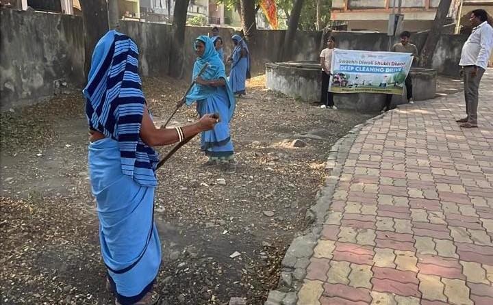 Nagpur Municipal Corporation workers clean city playgrounds during citywide cleanliness drive.