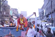 Krishna Khopde celebrates record-breaking victory in Nagpur East elections.