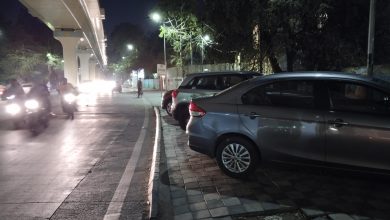 Traffic police clearing footpaths in Nagpur’s “Footpath Freedom” campaign.