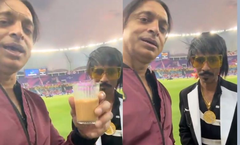 Shoaib Akhtar and Dolly Chaiwala meet during the ILT20, blending cricket and chai culture.