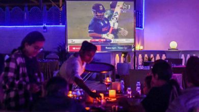 Fans watching India vs Pakistan live screening at popular venues in Nagpur.