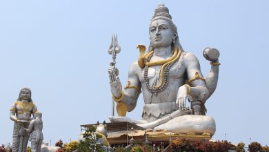 A magnificent 108-foot Shiva statue overlooking the Wainganga River in Ambora, symbolizing devotion and grandeur.