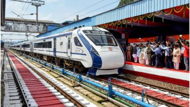 Nagpur to Mumbai Vande Bharat Express train on its route