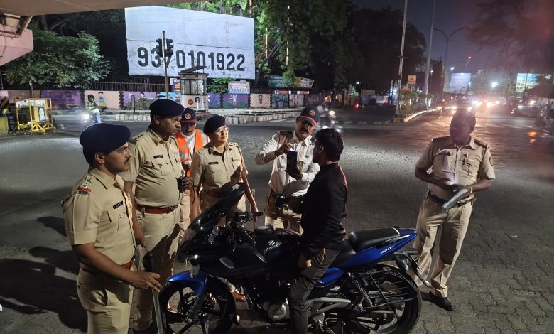 Nagpur Traffic Police Operation U-Turn crackdown drunk driving checkpoint